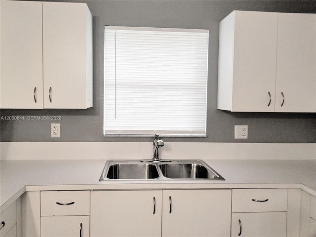 2761 NW 6th St 2761, Pompano Beach, FL 33069