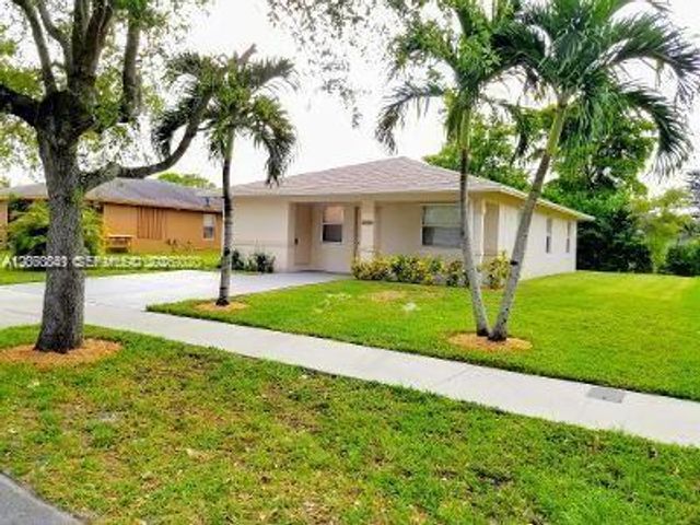 2761 NW 6th St 2761, Pompano Beach, FL 33069