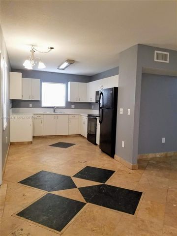 2761 NW 6th St 2761, Pompano Beach, FL 33069