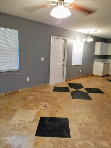 2761 NW 6th St 2761, Pompano Beach, FL 33069