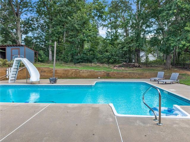 512 Mason Drive, Canton, GA 30115