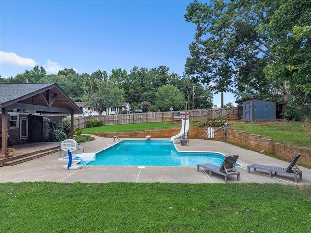 512 Mason Drive, Canton, GA 30115