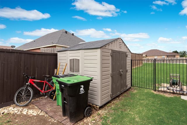 149 Cattlemans Creek Road, Newark, TX 76071