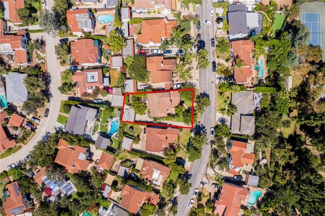 1319 Rossmoyne, Glendale, CA 91207