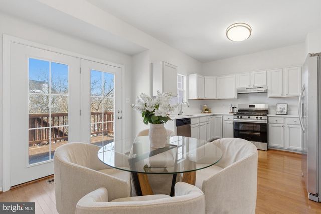 21946 THOMPSON SQ, Sterling, VA 20166