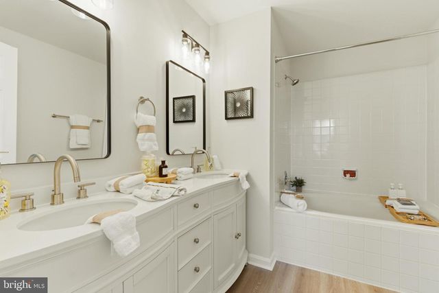 21946 THOMPSON SQ, Sterling, VA 20166