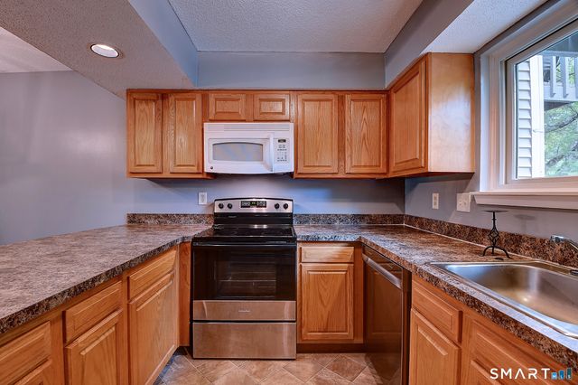 60 Old Town Road 53, Vernon, CT 06066