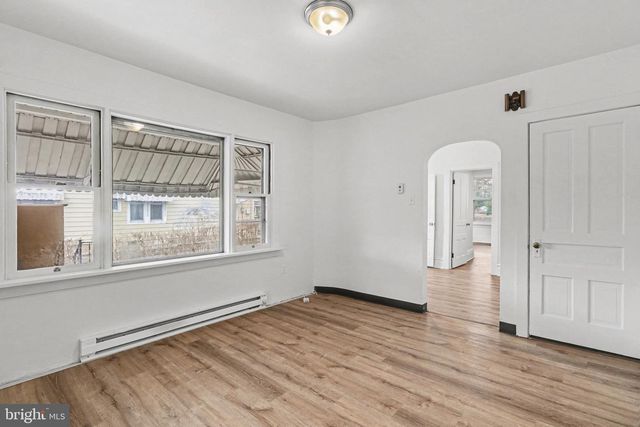 2620 BOAS ST, Harrisburg, PA 17103