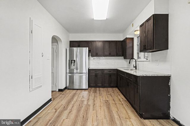 2620 BOAS ST, Harrisburg, PA 17103