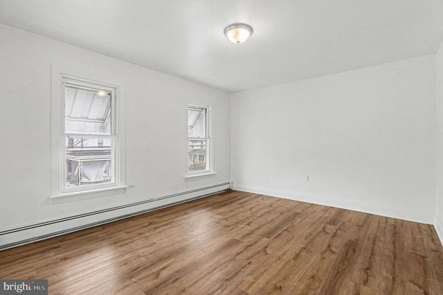 2620 BOAS ST, Harrisburg, PA 17103