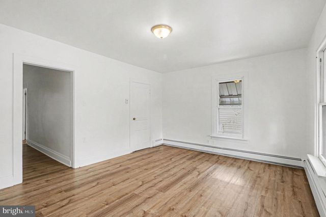 2620 BOAS ST, Harrisburg, PA 17103