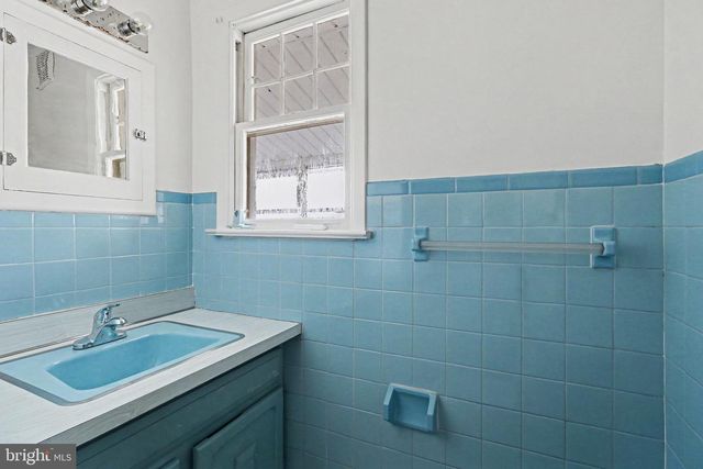 2620 BOAS ST, Harrisburg, PA 17103