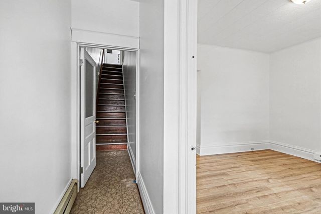 2620 BOAS ST, Harrisburg, PA 17103