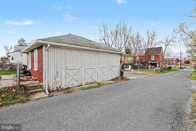 2620 BOAS ST, Harrisburg, PA 17103