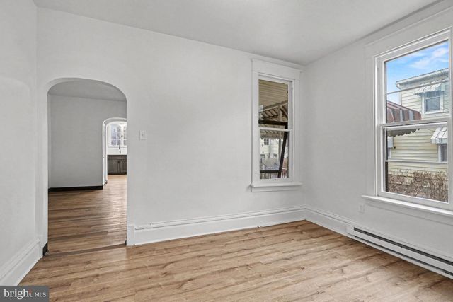 2620 BOAS ST, Harrisburg, PA 17103