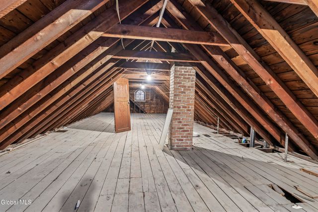 50 Southern Boulevard, Albany, NY 12209