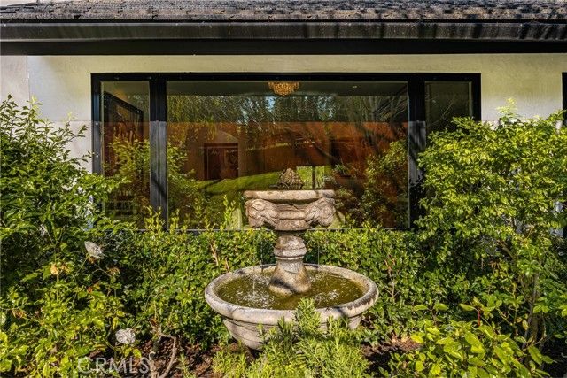 9821 Brentwood Drive, Tustin, CA 92705