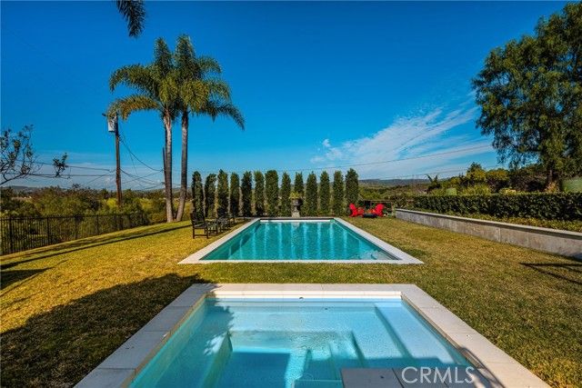 9821 Brentwood Drive, Tustin, CA 92705