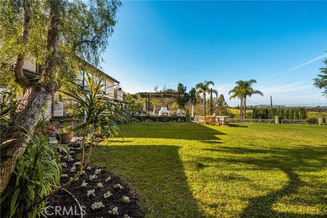 9821 Brentwood Drive, Tustin, CA 92705