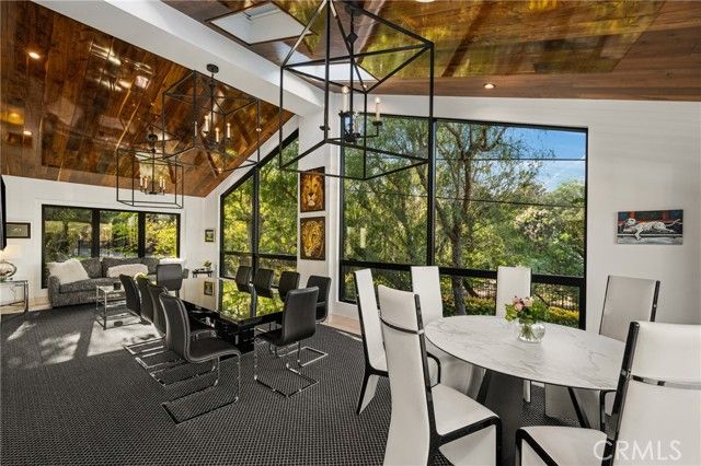 9821 Brentwood Drive, Tustin, CA 92705