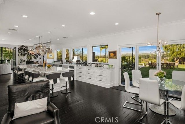 9821 Brentwood Drive, Tustin, CA 92705