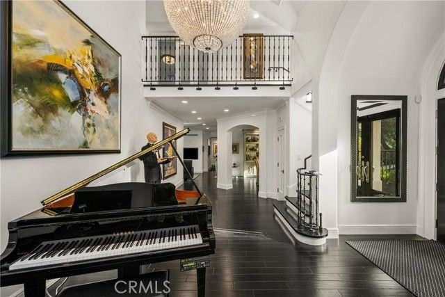 9821 Brentwood Drive, Tustin, CA 92705