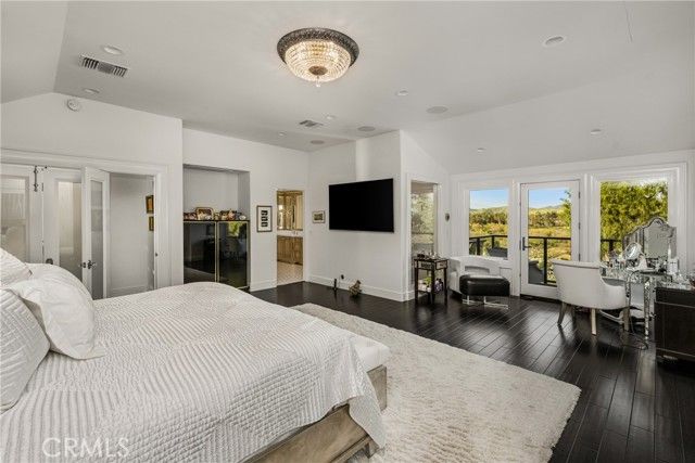 9821 Brentwood Drive, Tustin, CA 92705