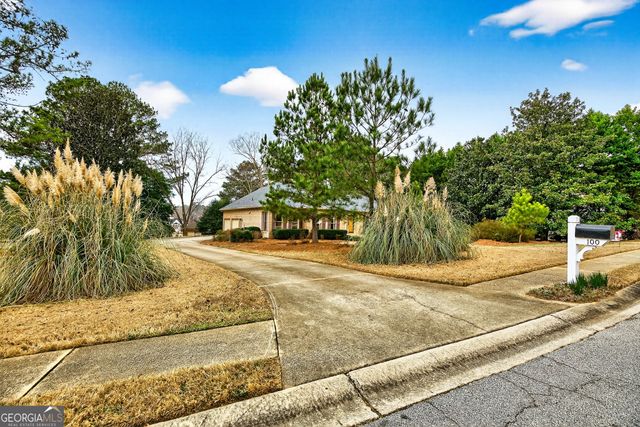 100 Highview Trace, Fayetteville, GA 30215