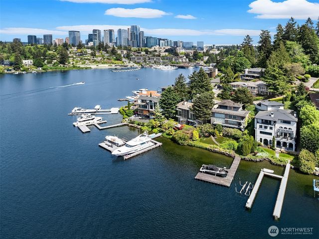 9205 SE Shoreland Drive, Bellevue, WA 98004