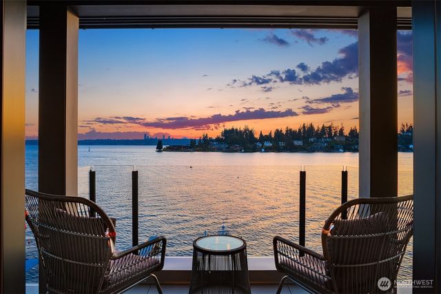 9205 SE Shoreland Drive, Bellevue, WA 98004