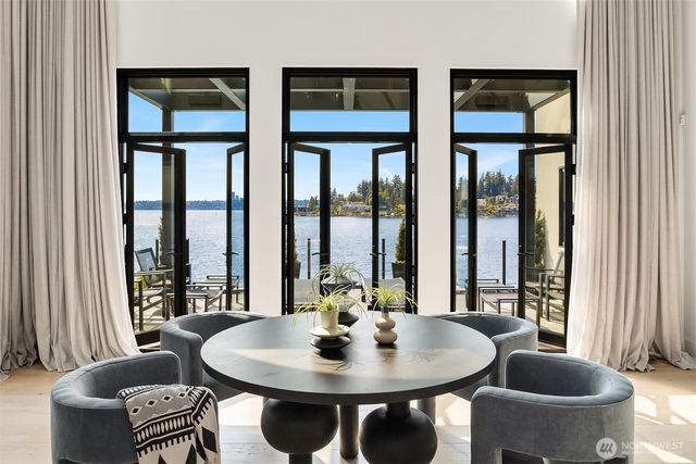 9205 SE Shoreland Drive, Bellevue, WA 98004