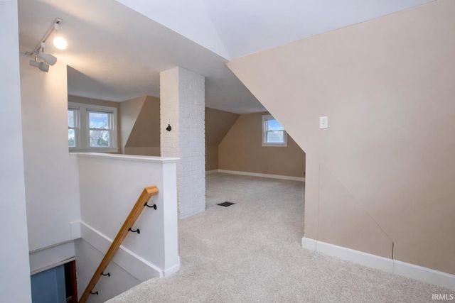 1423 S Strong Avenue, Elkhart, IN 46514