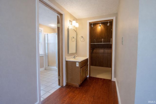 1423 S Strong Avenue, Elkhart, IN 46514