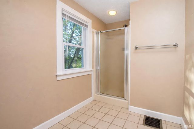 1423 S Strong Avenue, Elkhart, IN 46514