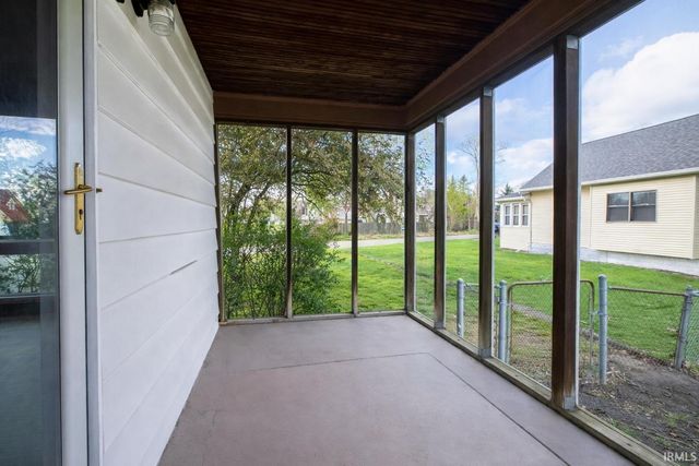 1423 S Strong Avenue, Elkhart, IN 46514