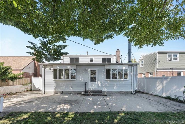 5 Edward Avenue, Hicksville, NY 11801