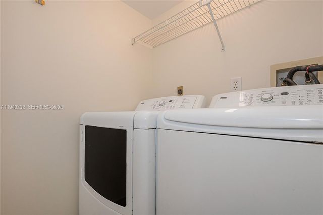 16445 Collins Ave 321, Sunny Isles Beach, FL 33160