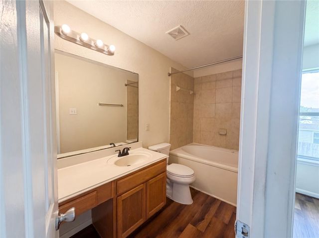 2627 Skyview Trace Court, Houston, TX 77047
