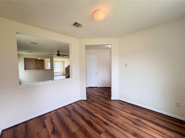 2627 Skyview Trace Court, Houston, TX 77047