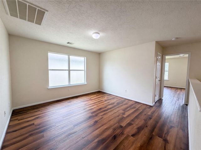 2627 Skyview Trace Court, Houston, TX 77047