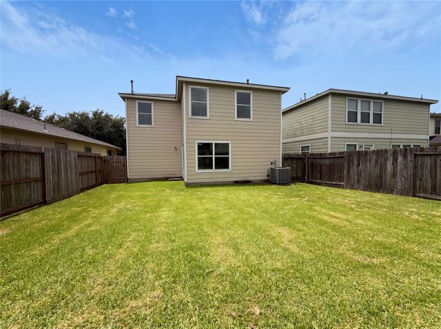 2627 Skyview Trace Court, Houston, TX 77047