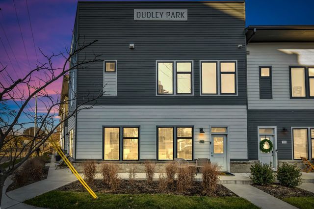 220 Hart St, Nashville, TN 37210