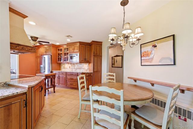 195 Shore Road, Mount Sinai, NY 11766