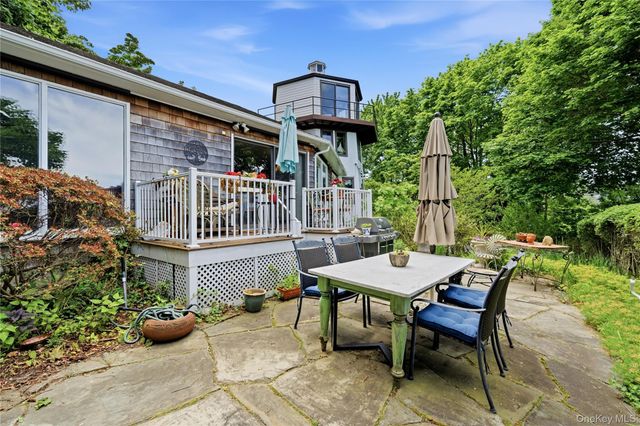 195 Shore Road, Mount Sinai, NY 11766