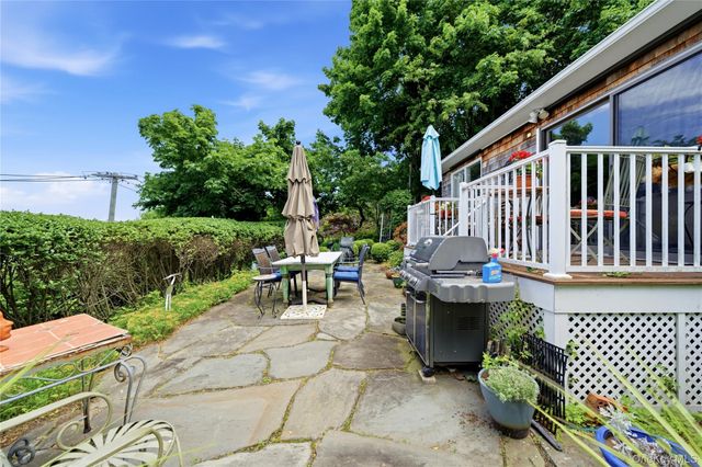 195 Shore Road, Mount Sinai, NY 11766
