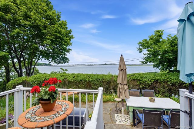 195 Shore Road, Mount Sinai, NY 11766