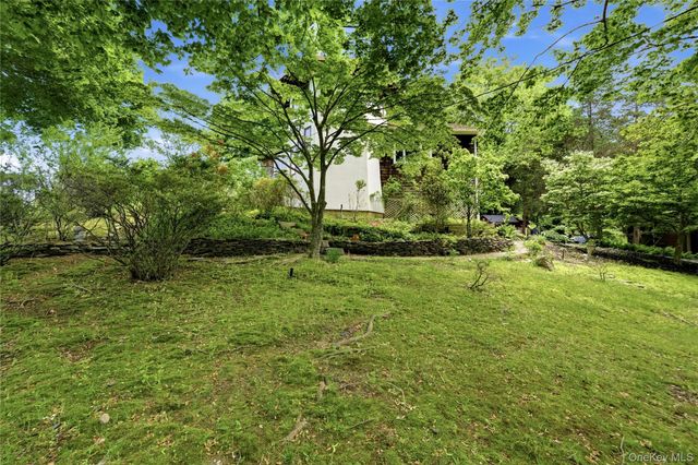 195 Shore Road, Mount Sinai, NY 11766