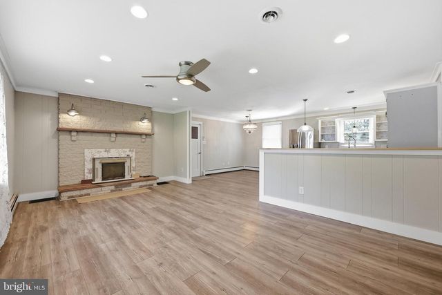 21874 BOONSBORO MOUNTAIN RD, Boonsboro, MD 21713