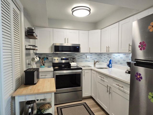 7605 RIDGEWOOD AVENUE 11-1, Cape Canaveral, FL 32920