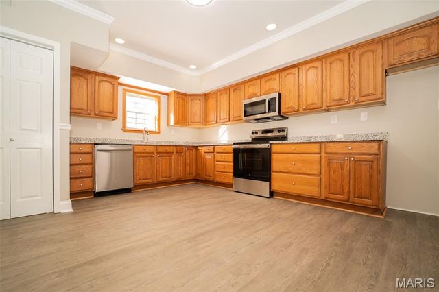 6051 Valley Drive, French Village, MO 63036